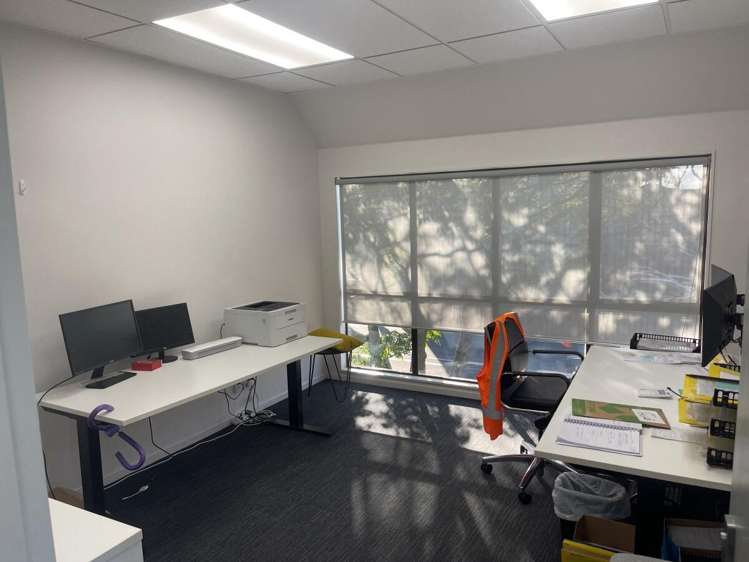 301-303 Queen Street East Hastings Central_4