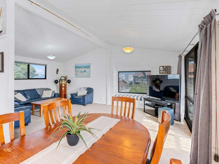 3 Hattaway Avenue Bucklands Beach_5