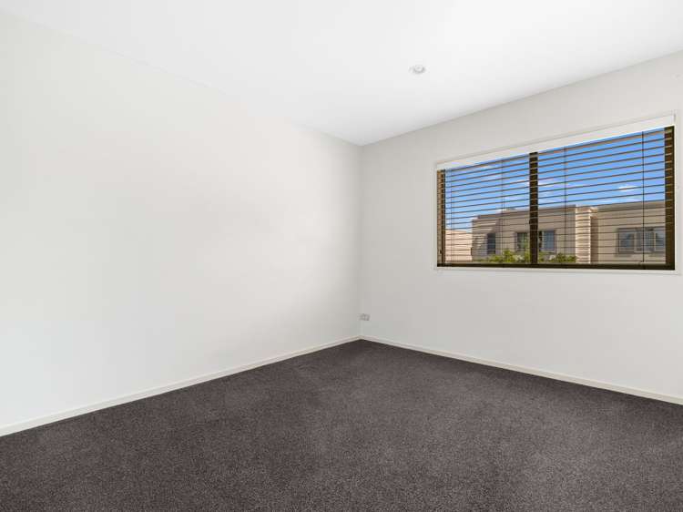 17/21 Hunters Park Drive Three Kings_12