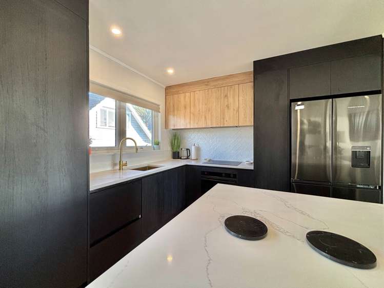 2/11 Sanders Avenue Takapuna_7