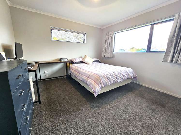 8 Macandrew Street Owaka_6