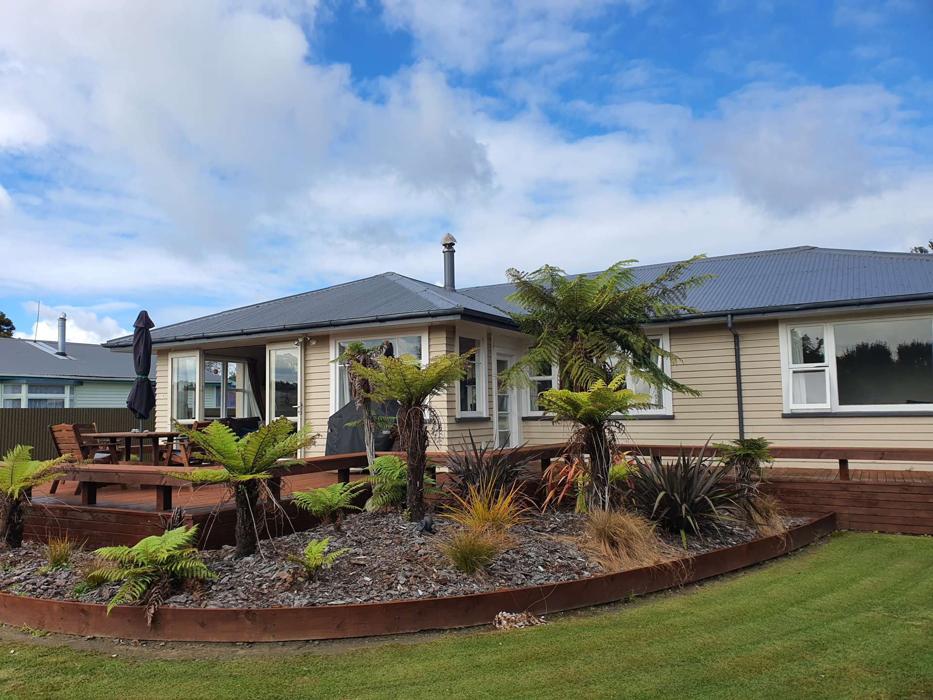 14 Jollie Street Hokitika_0