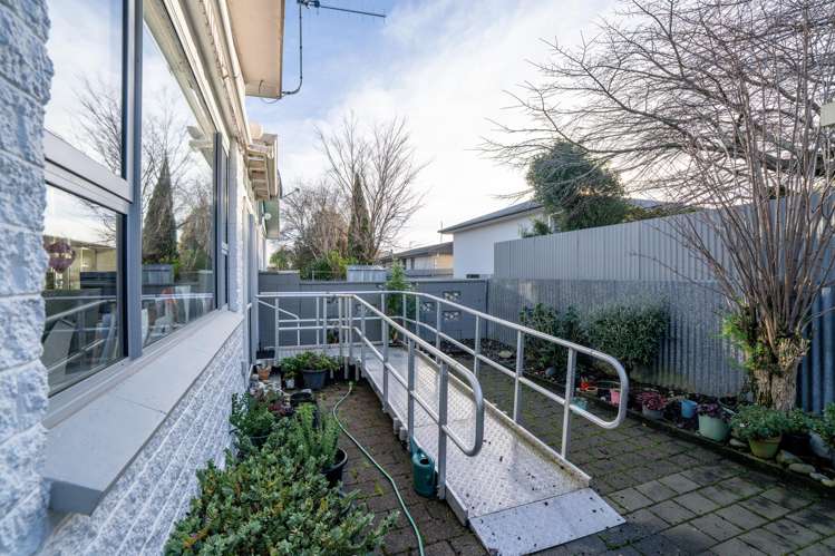 2/30 George Street Windsor_12