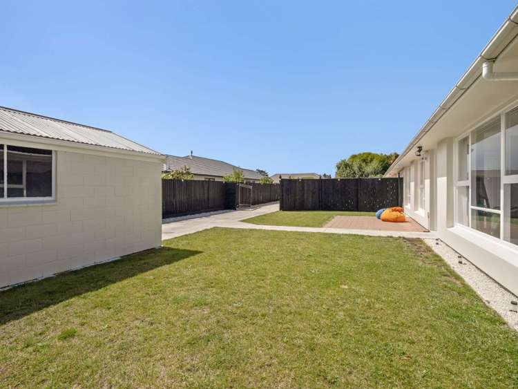 2/161 Beach Road North New Brighton_21