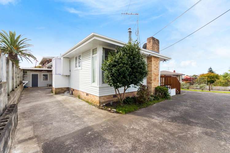 8 Westall Road New Lynn_10