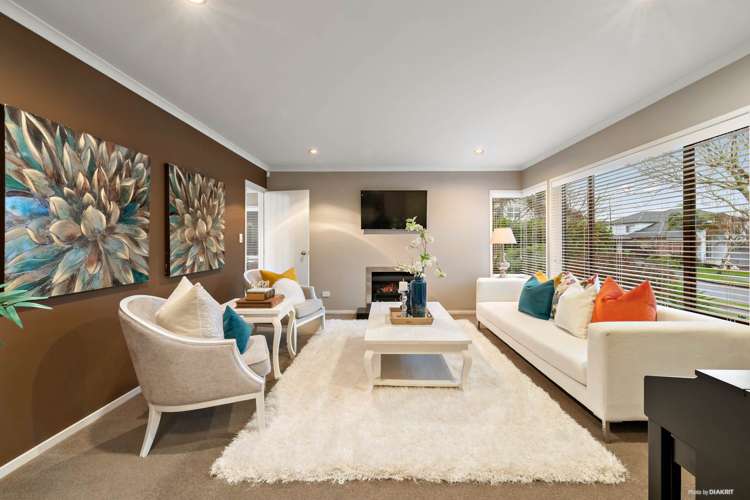 34 Gibbston Crescent Flat Bush_1