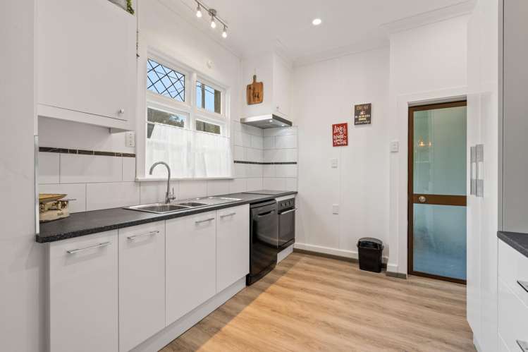 12 Whitehaven Street Lawrence_19