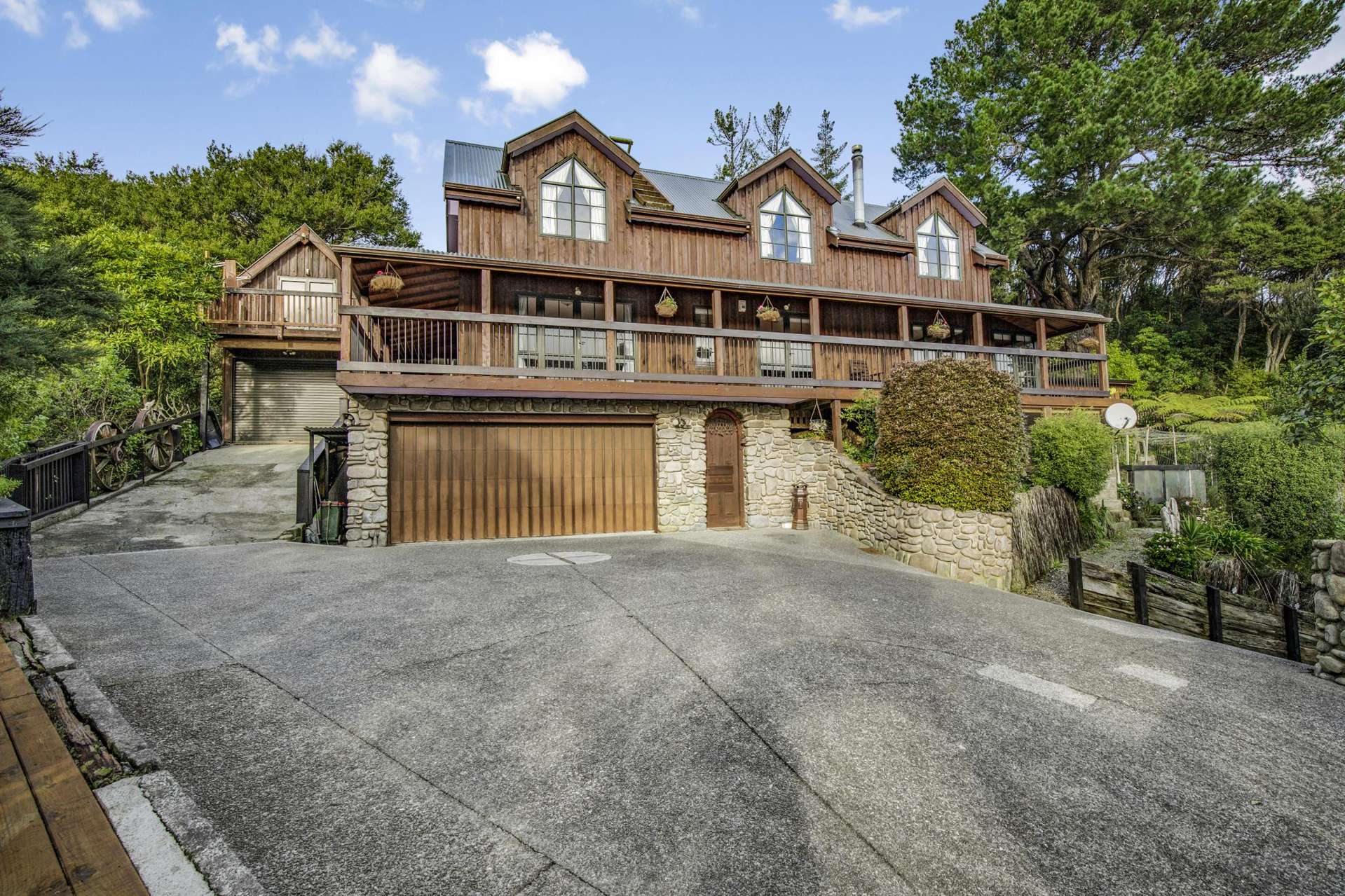 2/99 Horoeka Street Stokes Valley_0