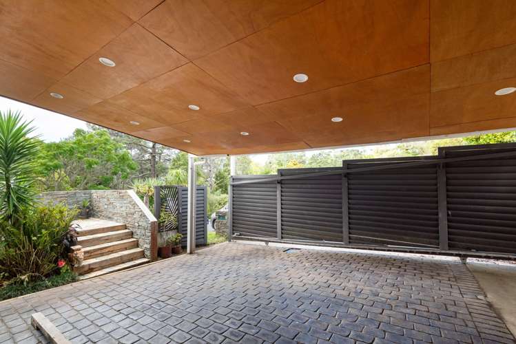 5 Saddleback Rise Murrays Bay_30