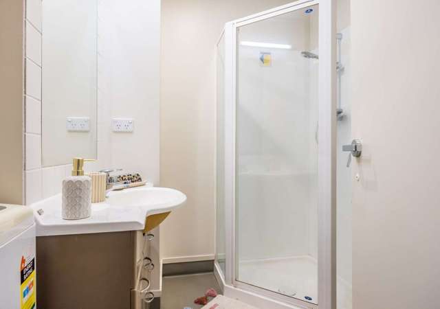 Comfy One Bedroom furnished - free motorbike park