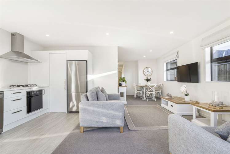 7 Jean Batten Lane Rolleston_6