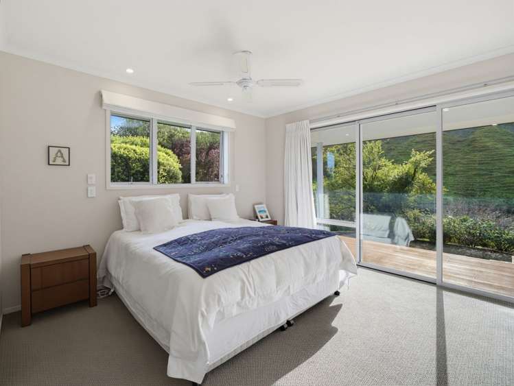 1127 Pourerere Road Omakere_19