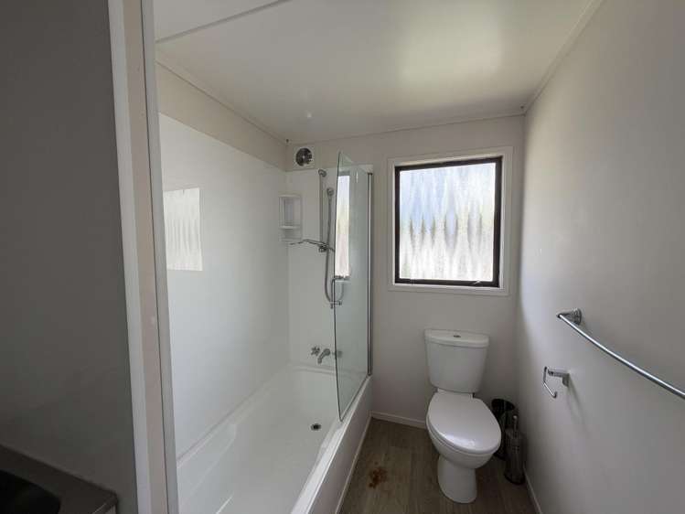 74 Catherine Crescent (Upstairs) Whitianga_9