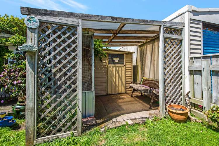 68 Kauri Street Miramar_14