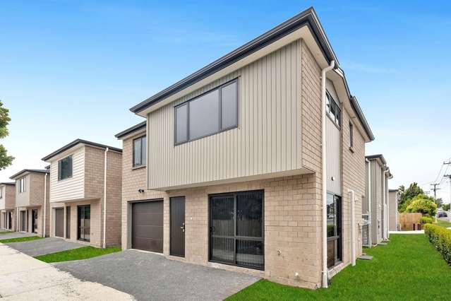 4 bedrooms + 3 Bathrooms + Garage