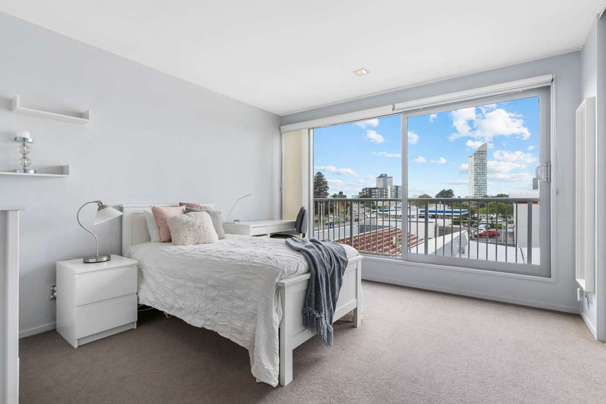 C 405/130 Anzac Street_1