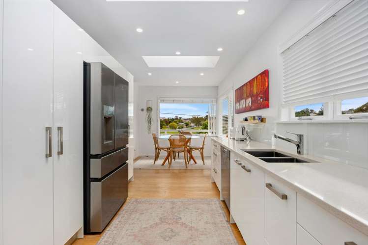 70 Selwyn Crescent Forrest Hill_7