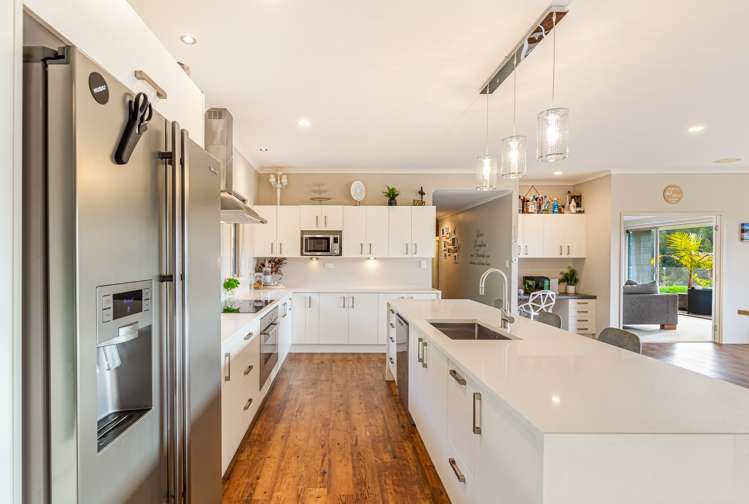 92 Taiapa Valley Road Muriwai_19