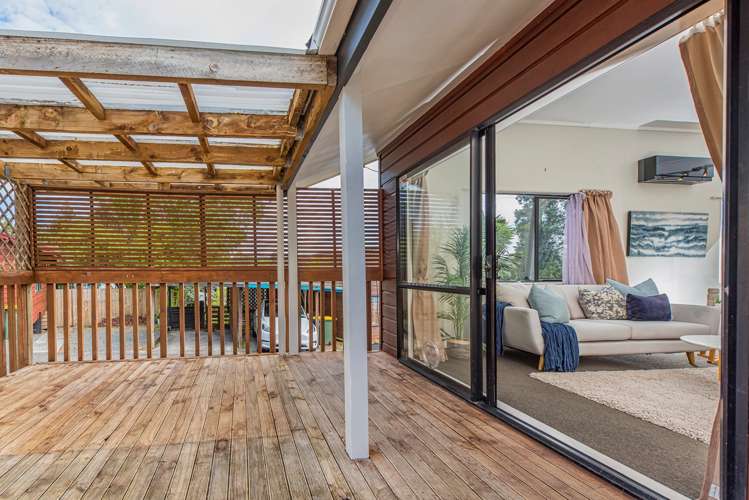 2/109 Don Buck Road Massey_12