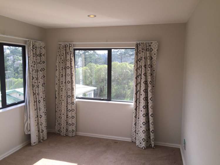 688 Beach Road Browns Bay_12