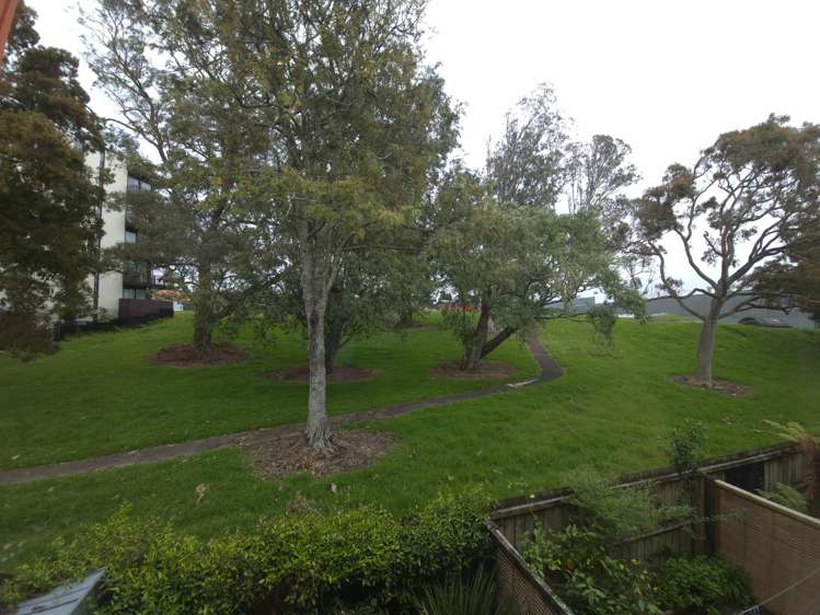 12/85 Portage Road New Lynn_10