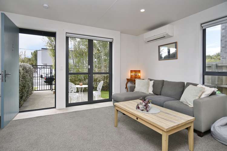 14/14 Buffon Street Waltham_11