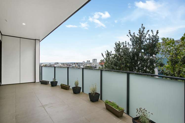 26/8 Basque Road Eden Terrace_6