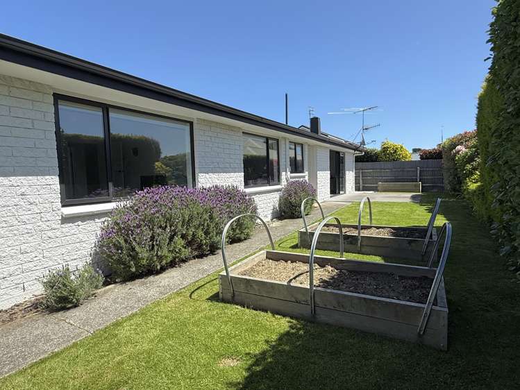 52 Newcastle Street Windsor_32