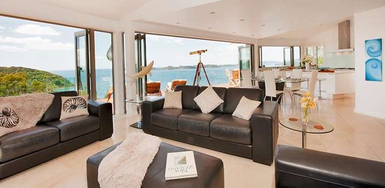 37 Russell Heights Russell_4