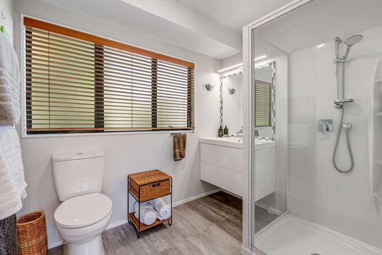 8 St Lucia Place Unsworth Heights_15