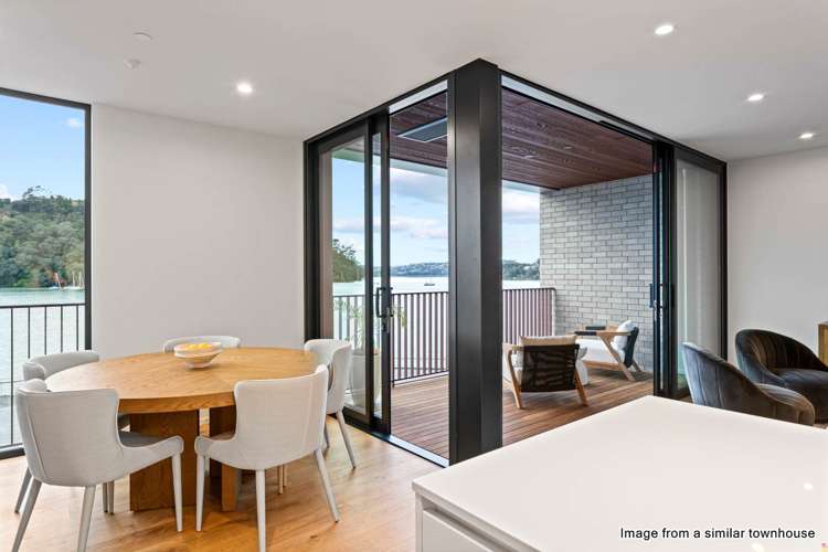 TH 8/6 Boundary Road Hobsonville_12