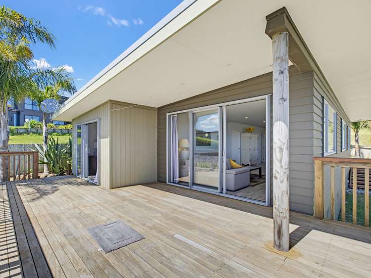 43 Dudley Crescent Cable Bay_16