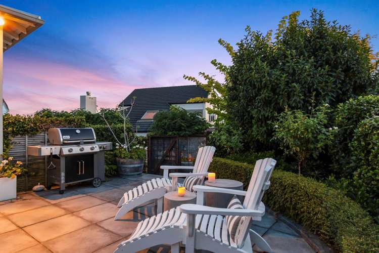 71 Beach Road Mellons Bay_19