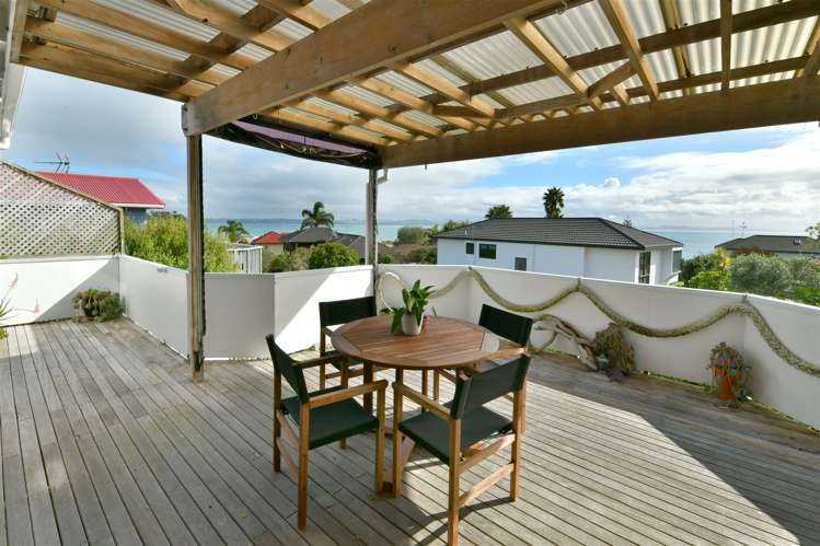1300 Whangaparaoa Road Army Bay_11