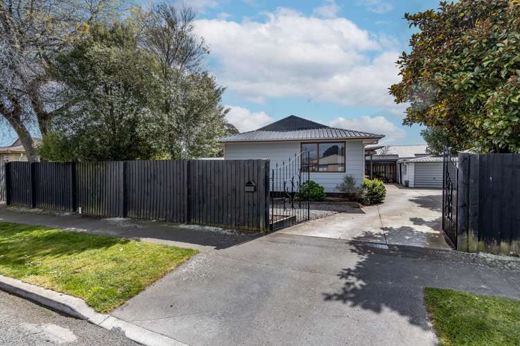 33 Kuaka Crescent Bromley_14