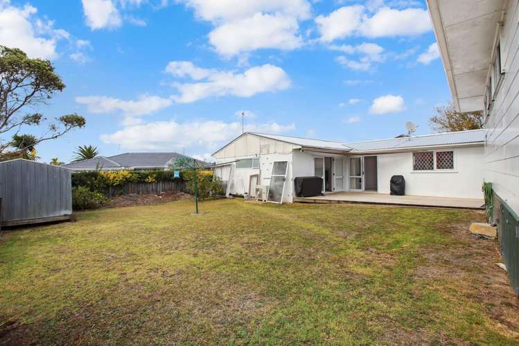 9 Newham Place Henderson_23