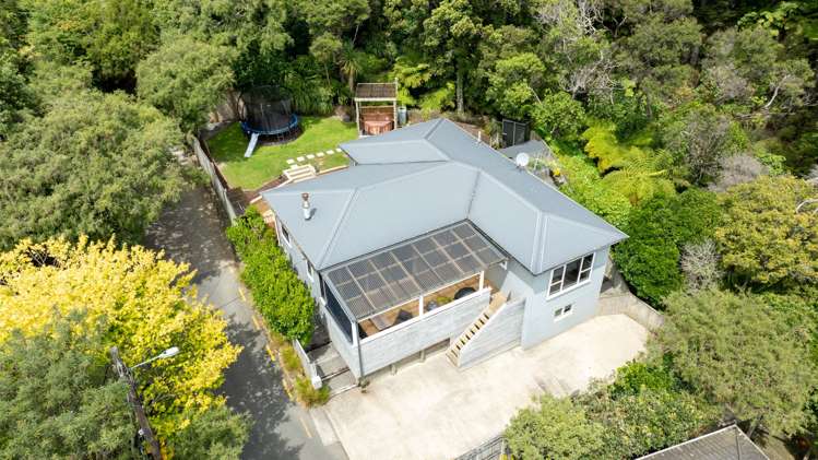 239 Whites Line East Waiwhetu_18