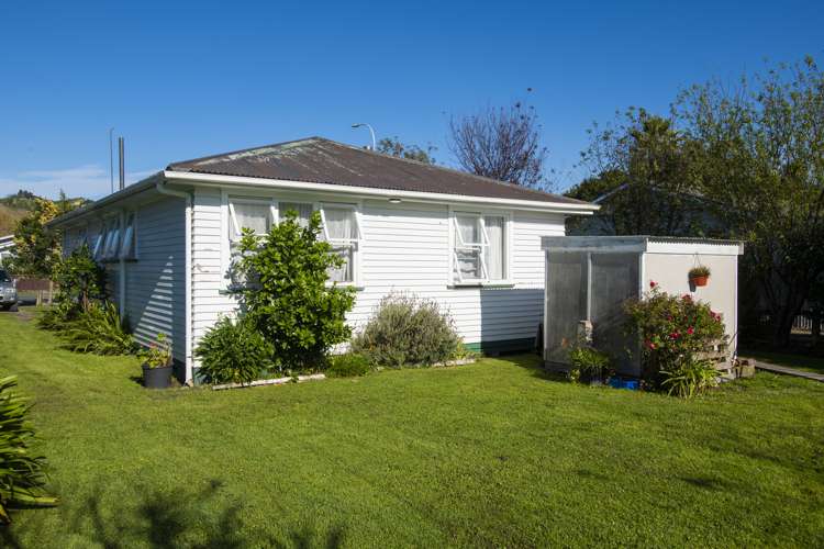 208 Rutene Road Kaiti_11