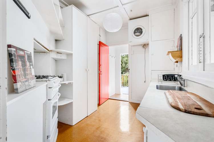 8 Park Road Titirangi_5