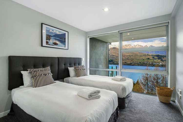 1/11 Gum Lane Queenstown_16