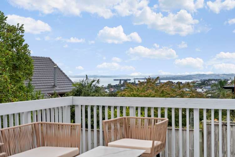 4 Haseler Crescent Mellons Bay_21