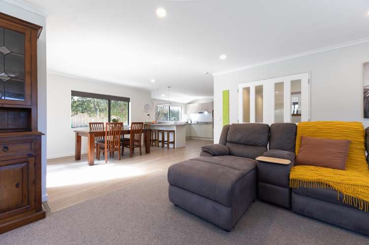 3 Leanne Way Waikanae Beach_13