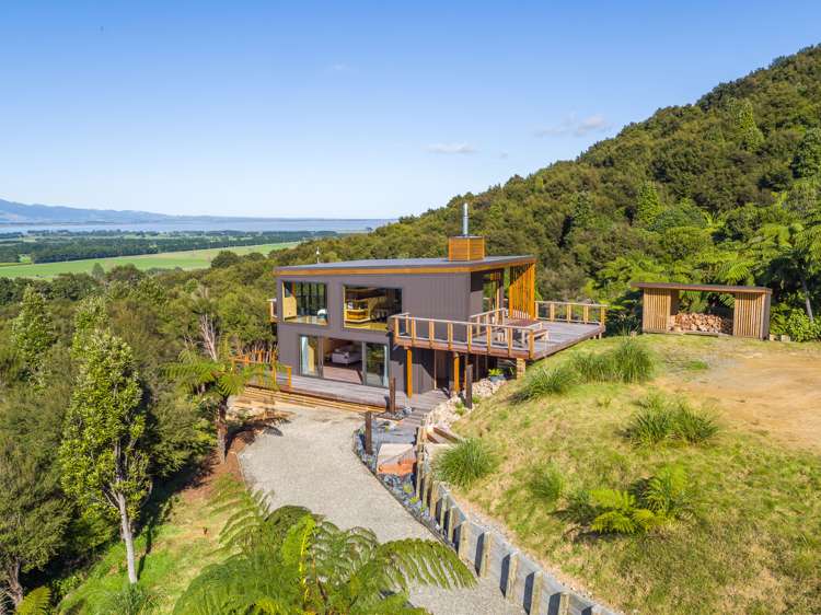 63a Cundys Road Featherston_1