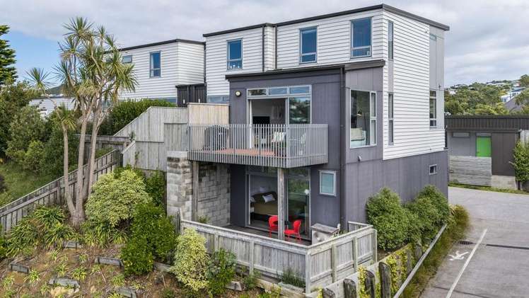 14/30 Monowai Road Johnsonville_1