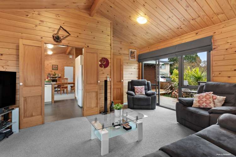 7 Prestwick Place Wattle Downs_3