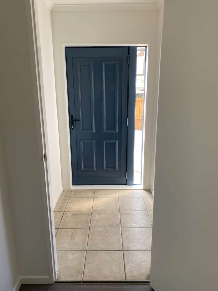 6/4 Charlenne Close Ranui_1