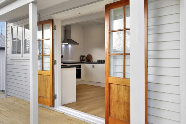 8 Garrison Street Carterton_12