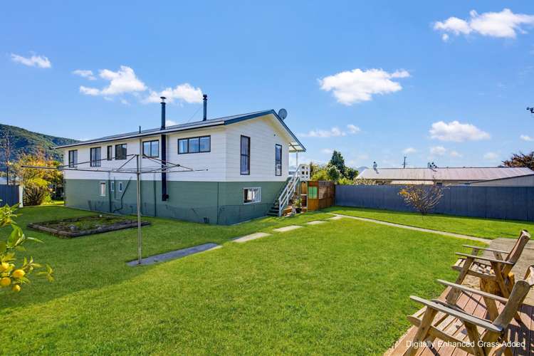296 Waikawa Road Picton_24