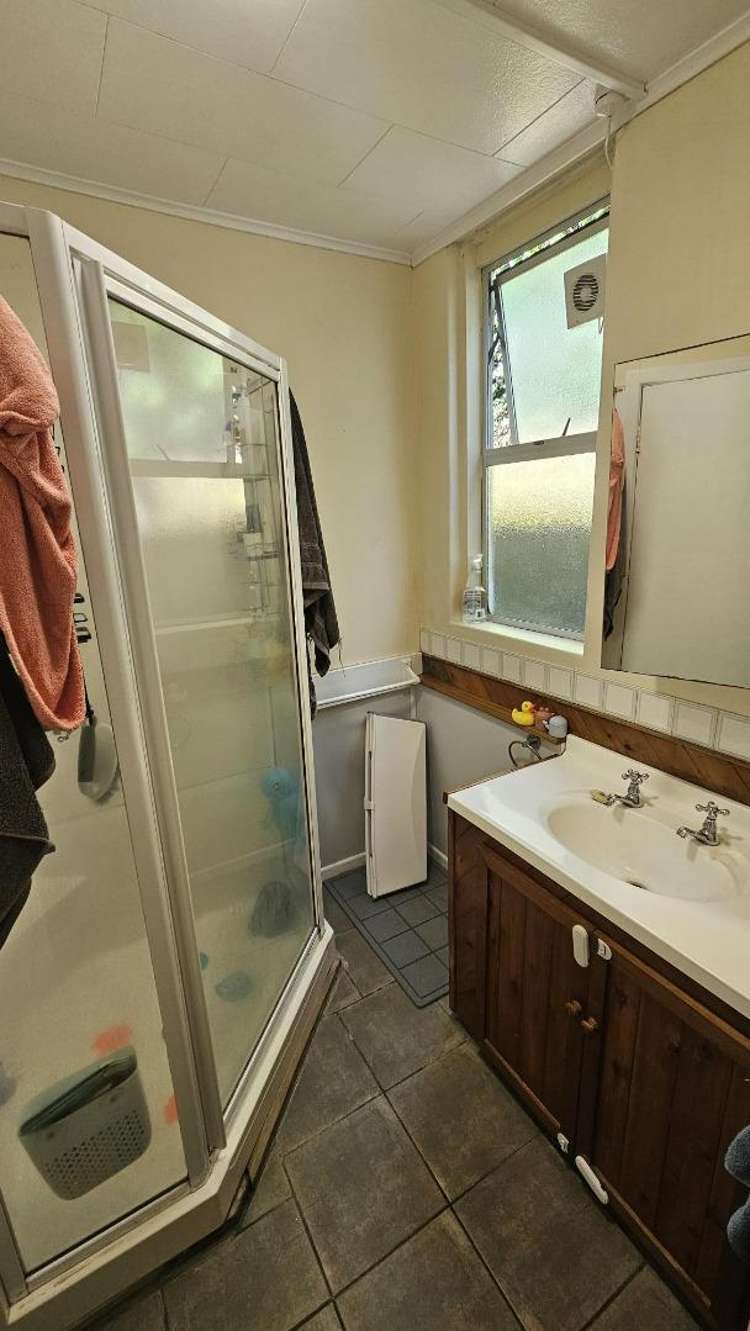 2 Battiscombe Terrace Waitara_10