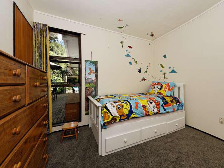 13 Karapiti Place Glen Eden_6